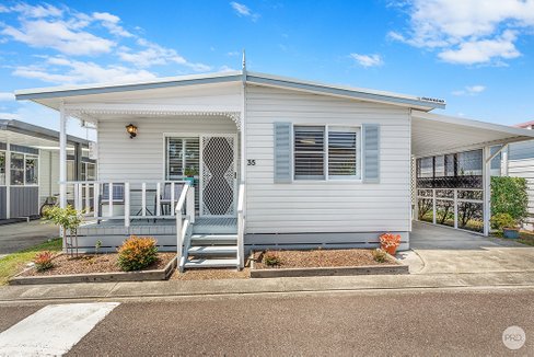 35/554 Gan Gan Road, ONE MILE NSW 2316