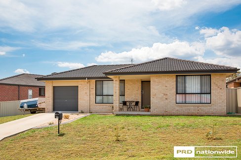 35a Orley Drive, TAMWORTH NSW 2340