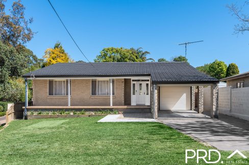 36 Blair Avenue, EAST HILLS NSW 2213