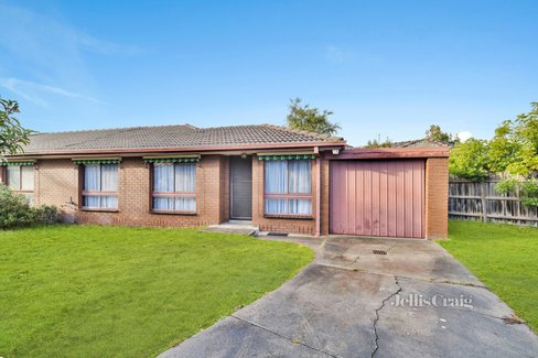 3/6 Burton Avenue Clayton 3168
