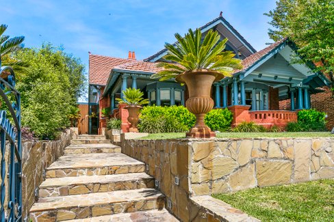 36 Eastern Beach Road, Geelong