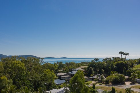 36 Eshelby Drive, CANNONVALE QLD 4802