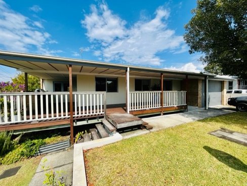 36 Grevillea Drive, VARSITY LAKES QLD 4227