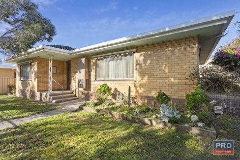 36 Havilah Road, LONG GULLY VIC 3550