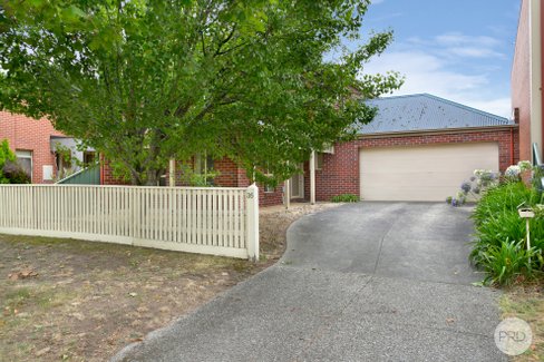 36 Lake Gardens Avenue, LAKE GARDENS