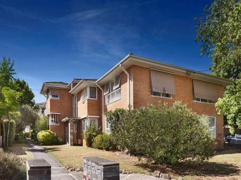 3 6 Leopold Crescent Mont Albert 3127
