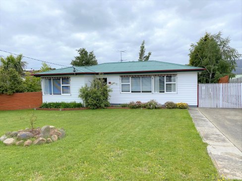 36 Malabar Road, CLAREMONT TAS 7011