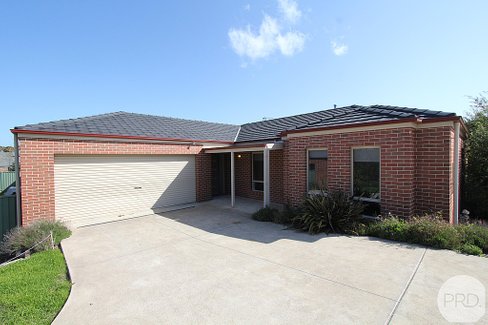 3/6 Sainsbury Court, MOUNT CLEAR VIC 3350