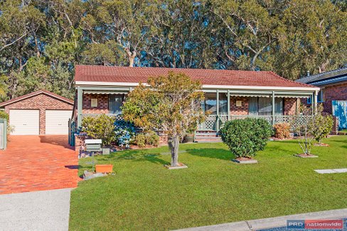 36 Scarborough Way, DUNBOGAN NSW 2443