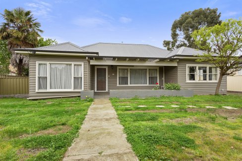 36 Somerville Street, FLORA HILL VIC 3550