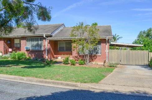 3/6 Wilson Street, KOORINGAL NSW 2650