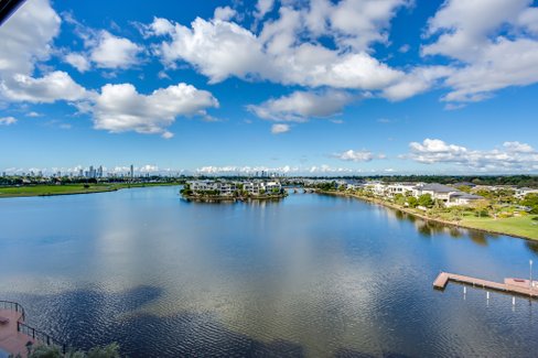 36/3030 The Boulevard, CARRARA QLD 4211