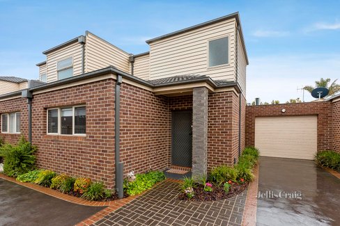 3 64 Cornwall Road Pascoe Vale 3044