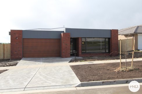 366 Glenelg Highway, WINTER VALLEY VIC 3358