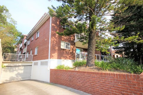 3/7-9 Dalcassia Street, HURSTVILLE