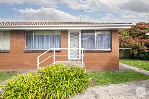 3/7 Baldwin Street, WENDOUREE VIC 3355