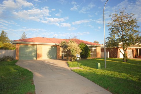37 Berembee Road, BOURKELANDS NSW 2650