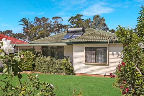 37 Bruce St, UNANDERRA NSW 2526