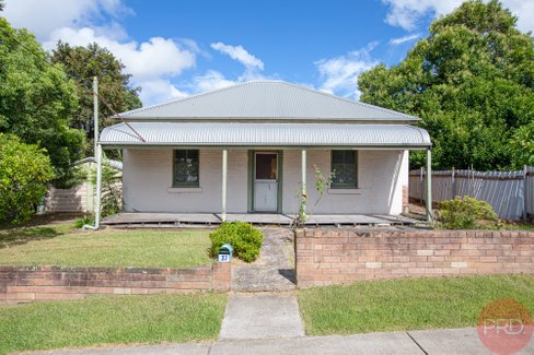 37 Cessnock Road, GILLIESTON HEIGHTS NSW 2321