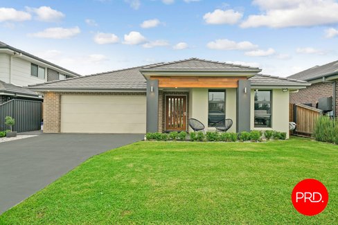 37 Courtney Loop, ORAN PARK NSW 2570