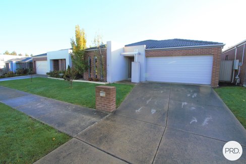 37 Creekstone Drive, ALFREDTON VIC 3350