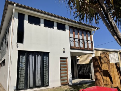 37 Cypress Street, TORQUAY QLD 4655