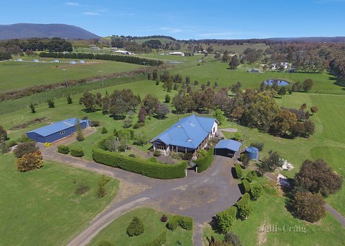 37 Donovans Road Woodend 3442