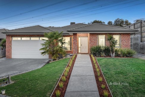 37 Kingfisher Drive Diamond Creek 3089