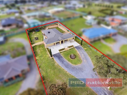 37 Madden Road, CARDIGAN VILLAGE VIC 3352