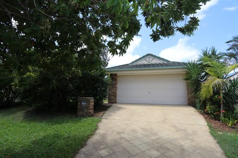 37 Oakdale Avenue, NERANG QLD 4211