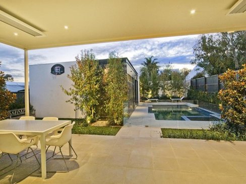 37 Stinton Avenue Newtown 3220