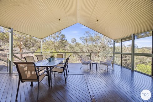 37 Taylor Place, GREENLEIGH NSW 2620