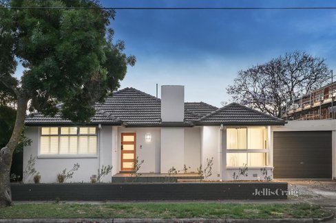 37 Tucker Road Bentleigh 3204