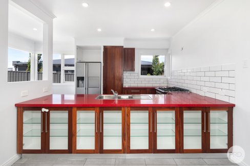 37 Water Street, BROWN HILL VIC 3350