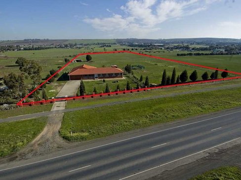 375 Bacchus Marsh Road Lara 3212