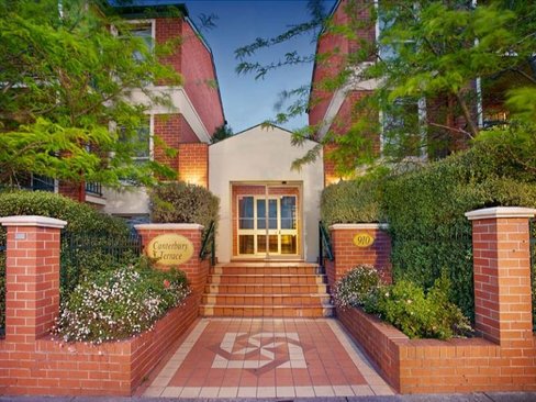 37 910 Canterbury Road Box Hill 3128