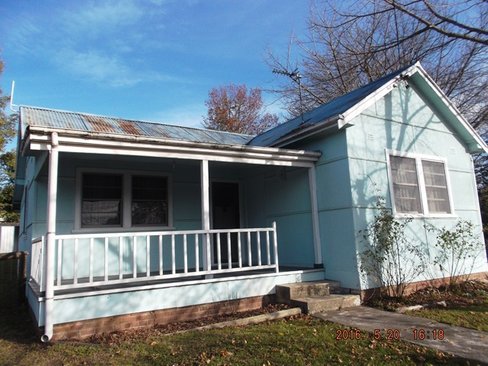 38 Adelong Road, TUMUT NSW 2720