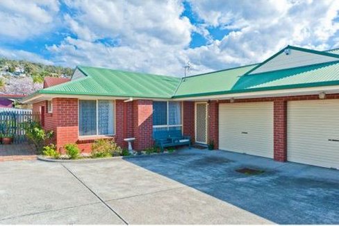 3/8 Albert Road, MOONAH TAS 7009