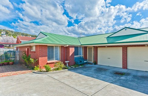 3/8 Albert Road, MOONAH TAS 7009