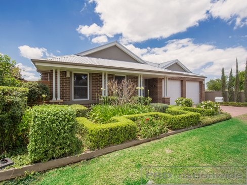 38 Allan Street, LORN NSW 2320