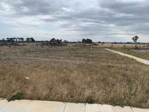 38 Crowther Drive, LUCAS VIC 3350