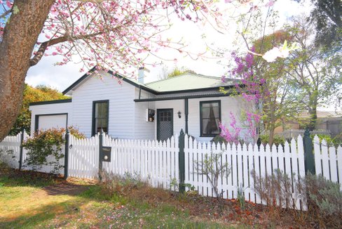 38 Forster St, BUNGENDORE NSW 2621
