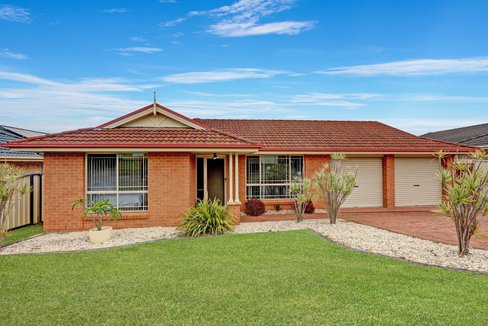 38 Glengarry Way, HORSLEY NSW 2530