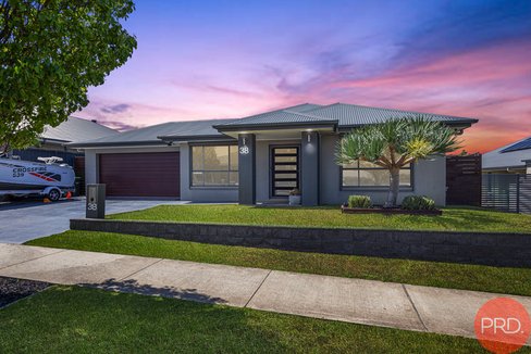 38 Harvest Boulevard, CHISHOLM NSW 2322