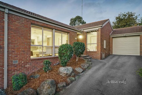 3 8 Longs Road Lower Plenty 3093