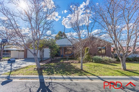 38 Peregrine Avenue, TAMWORTH NSW 2340