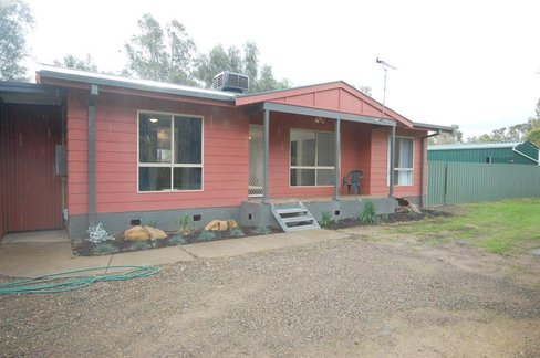 38 Railway Street, The Rock, THE ROCK NSW 2655