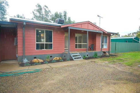 38 Railway Street, The Rock, THE ROCK NSW 2655