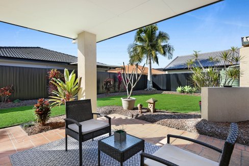38 Shoalwater Court, Burleigh Waters QLD 4220