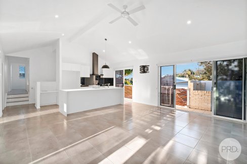 38 Spinnaker Way, CORLETTE NSW 2315